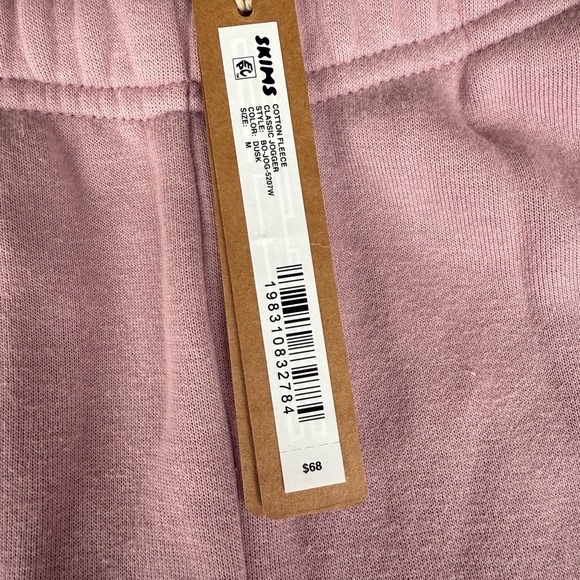 SKIMS CLASSIC Jogger, (dusk pink)  Jogger Pants. NWT SIZE M - Picture 2 of 4